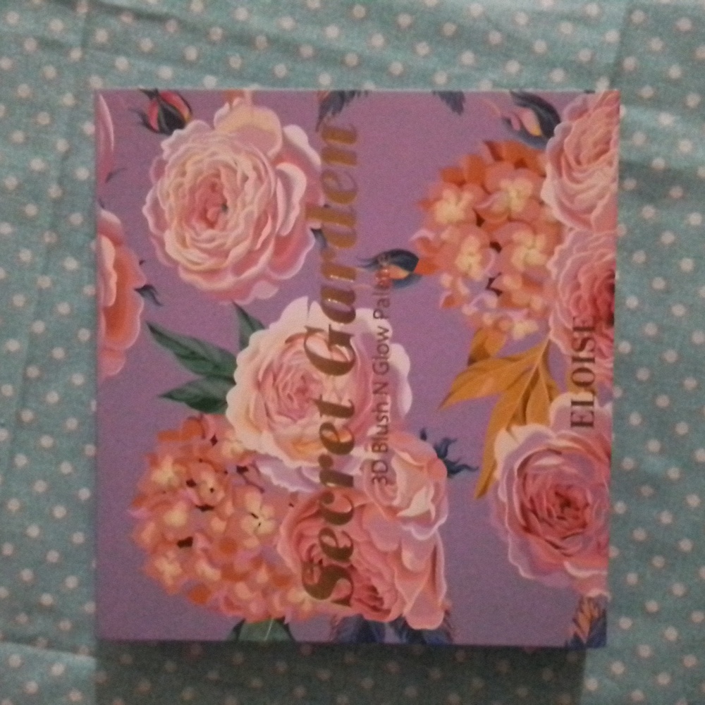 3D Blush N Glow Palette